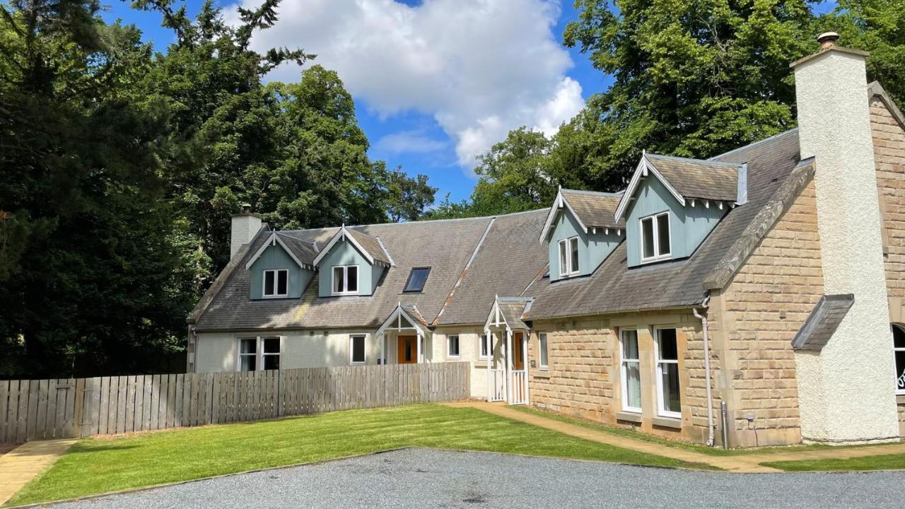 Estate Houses At Carberry Tower Edinburgh Exterior photo
